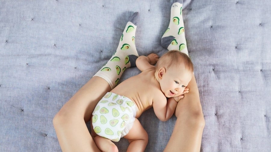 Top 8 Best Bamboo Baby Diapers (100% Biodegradable)