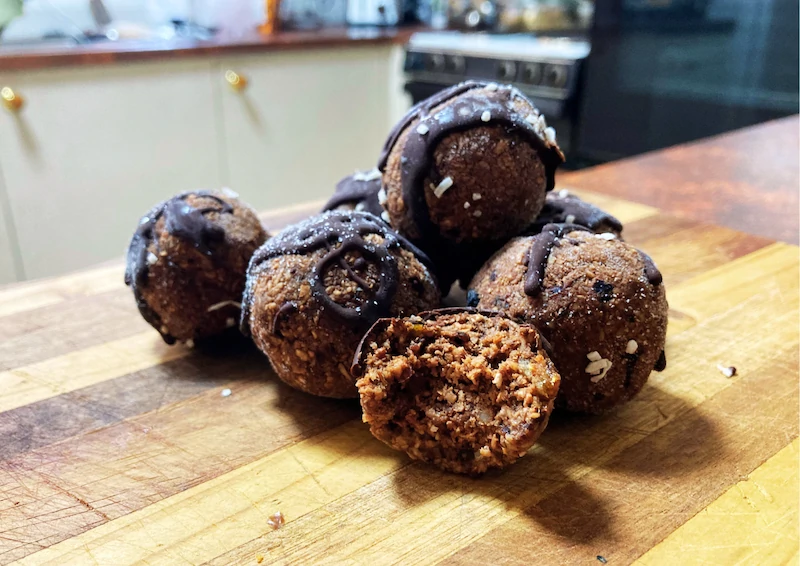 organic chocolate cranberry bliss balls